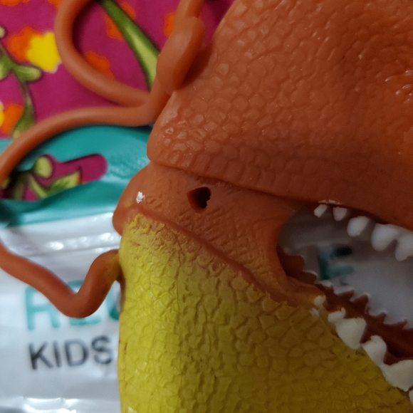 Dinosaur 🦕 child's face mask reusable/ dino cover - Picture 5 of 7